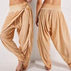 NWOT Free People Act Natural Lounge Pants In Apricot